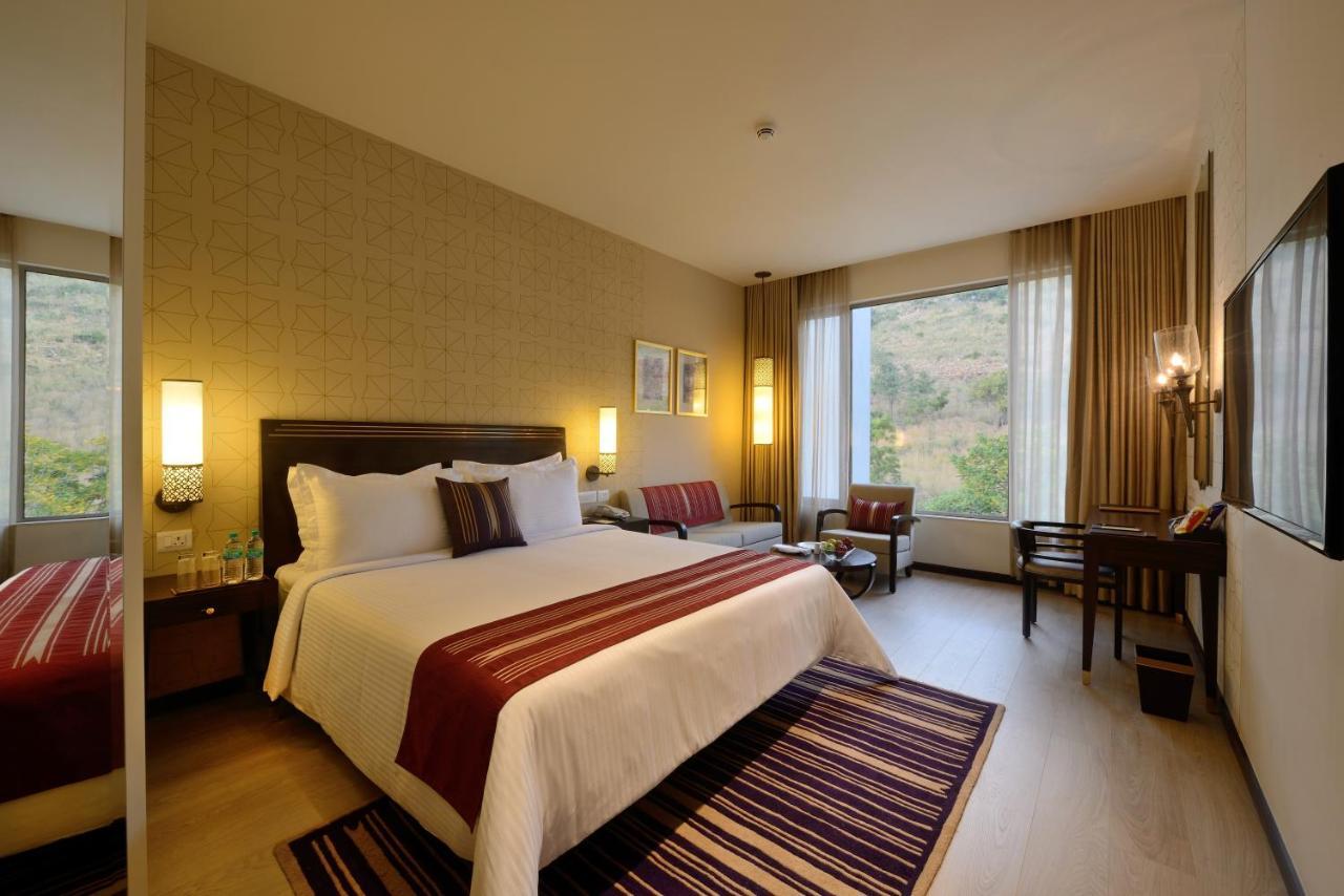 Marasa Sarovar Premiere Tirupati Dış mekan fotoğraf Deluxe Room