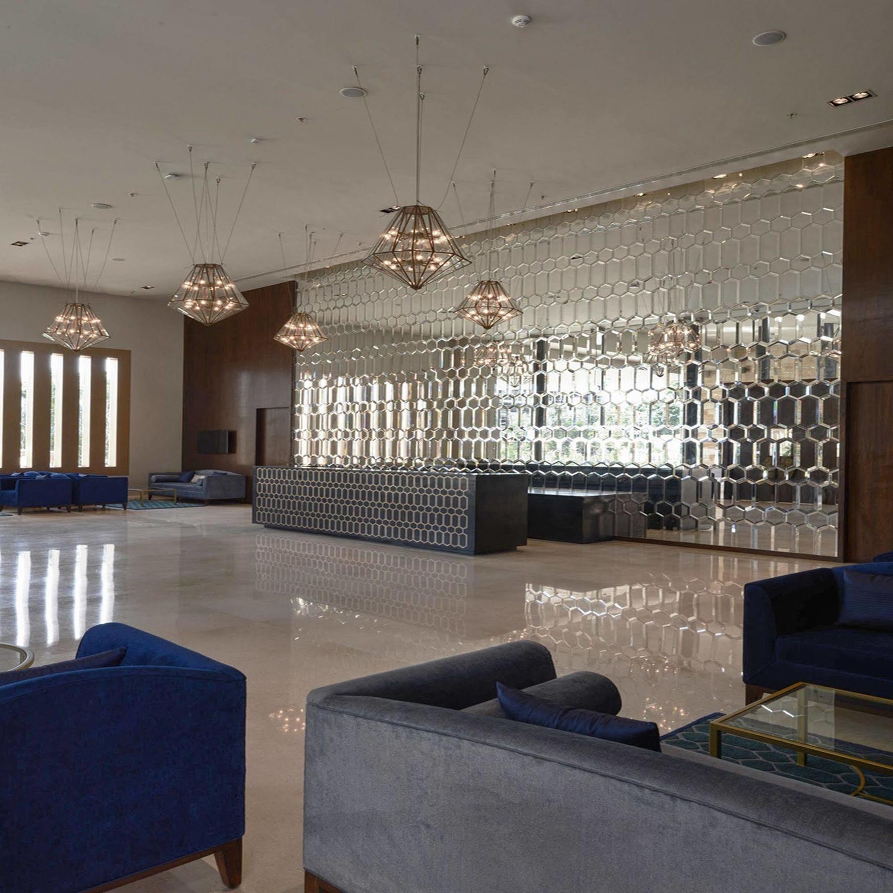 Marasa Sarovar Premiere Tirupati Dış mekan fotoğraf The lobby of the hotel